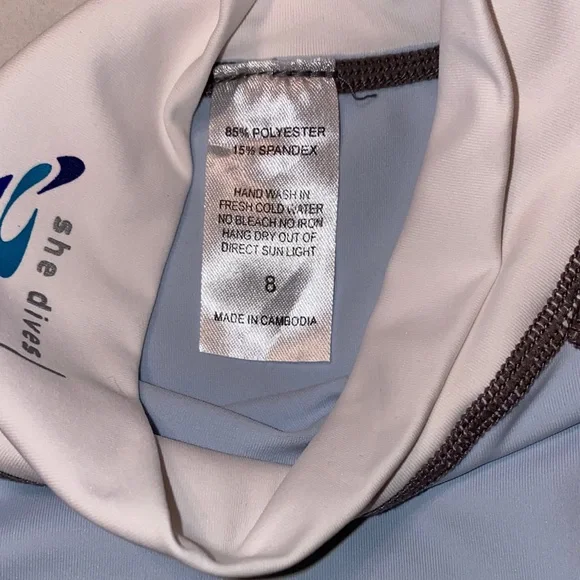 Mares Women's Pink and White Rash Guard - Picture 5 of 7